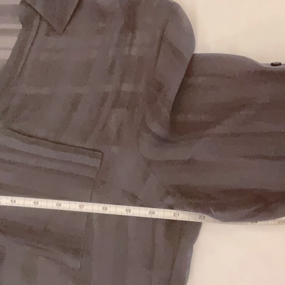 Express Portofino Slim-Fit Dark Gray Sheer Blouse, Size Large - Picture 6 of 9